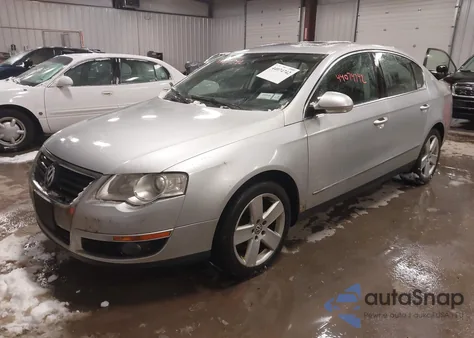 2009 Volkswagen Passat Komfort z USA, uszkodzony, nr VIN WVWJK73C89P017825